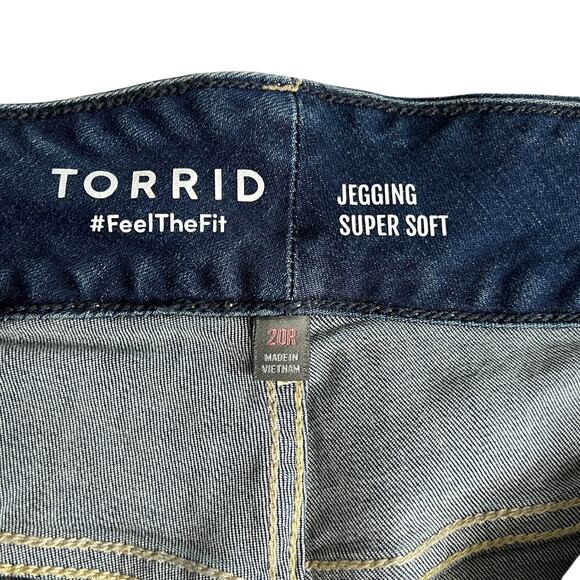 TORRID Womens 20R Super Soft Jegging Dark Wash Stretch Denim Triple Button Denim - Picture 5 of 8